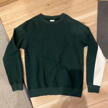 미사용 새상품 uniform experiment 다크 그린 트레이닝복