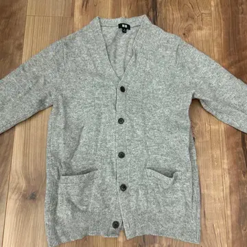 UNIQLO 프리미엄 라무 V넥 가디건