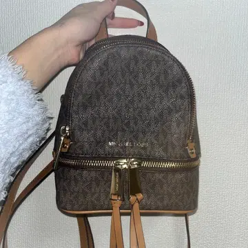 MICHAEL KORS 브라운 럭색/백팩