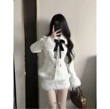 charme 리본 퍼 울 라이크 셋업 M 사이즈