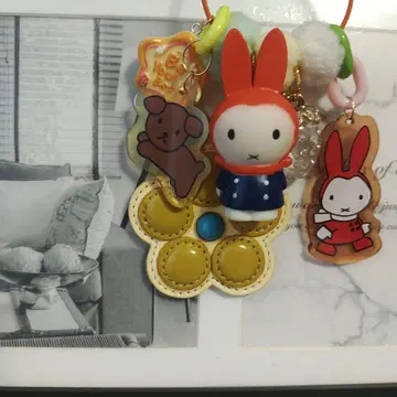 겨울의 날 미피 딸기