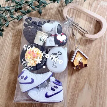 가챠 파우치 SNOOPY x NIKE