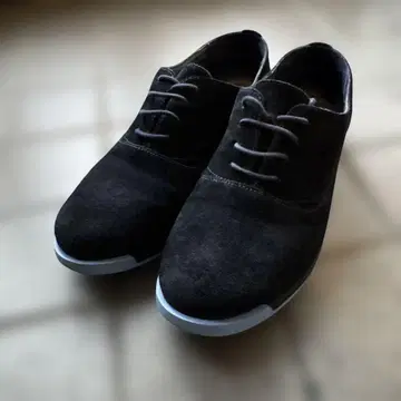 캠퍼 블랙 스웨이드 레이스업 슈즈