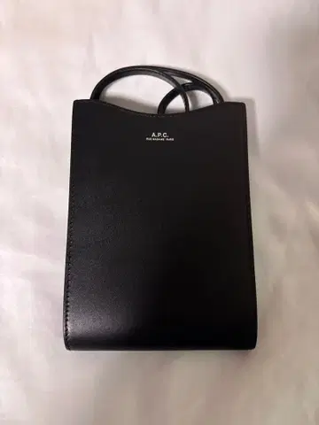 아페쎄 APC 제이미 넥 파우치 천연 가죽 숄더백