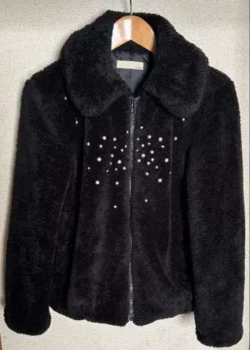 보송보송 아우터 카라 블랙 펄 장식