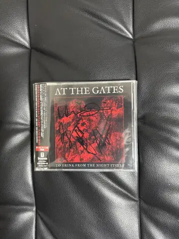 사인 포함 AT THE GATES