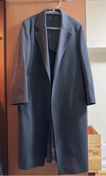 원가 8500엔 유니클로 롱 코트 블랙 L 사이즈