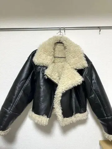 MURUA 빈티지 라이크 페이크 무스탕 블랙