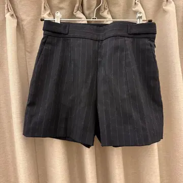 MACPHEE 네이비 스트라이프 숏팬츠 36