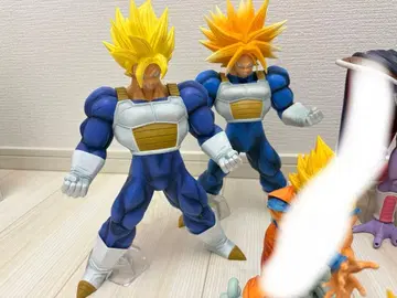 제일복권 드래곤볼 트렁크스 손오공 전투복 무킨크스