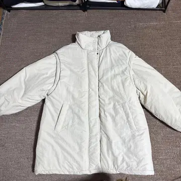 화이트 다운 자켓