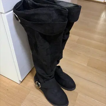 블랙 스웨이드풍 롱부츠