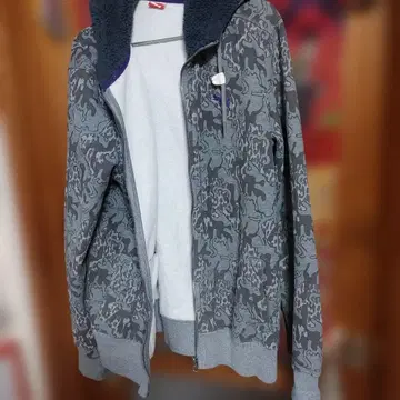 PUMA 동물 패턴 플리스 후드티