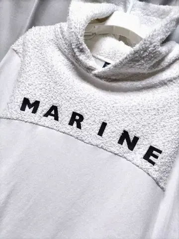 무타 마린 풀오버 후드티 화이트 5