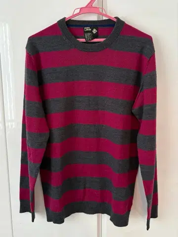 PPFM 빨간색과 그레이 스트라이프 스웨터