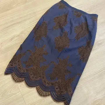 새상품급 루즈 비프라클 레이스 스커트