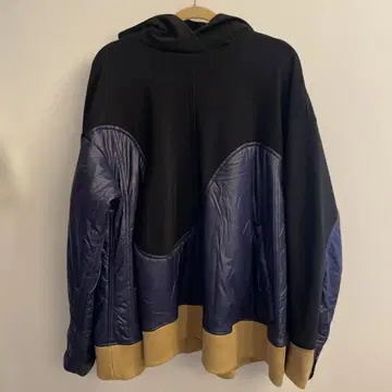 UN3D. 아쓰리드 웨이브 라인 패디드 후디 38 2024