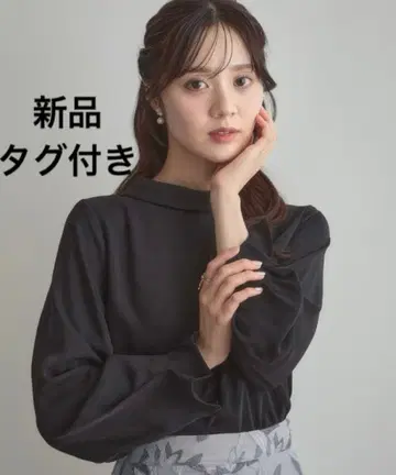 새상품 쿠튀르 브로치 롤 칼라 백리본 블라우스