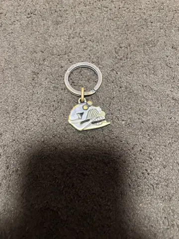 CLUCT 키링 해골과 여성