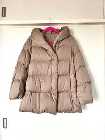 유니클로 파우더 필 다운 숏코트 M