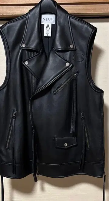 m53. 가죽 베스트