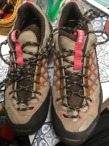 살레와 SALEWA 방수 등산화 트레킹 슈즈 스니커즈