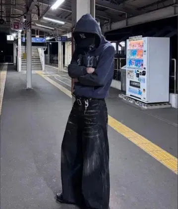 elev 블랙 디자인 스트레이트 데님