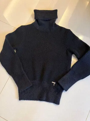 GAUDI 터틀넥 스웨터 S