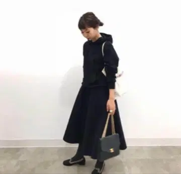 르쉘블루 완판 mai 착용 플레어 스커트 네이비