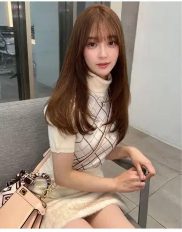 다리치 체크 무늬 터틀넥 미니 원피스