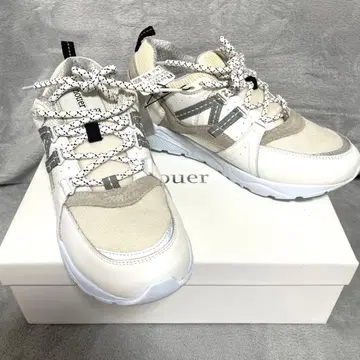 야마다야 누에르 nouer 경량 스니커즈