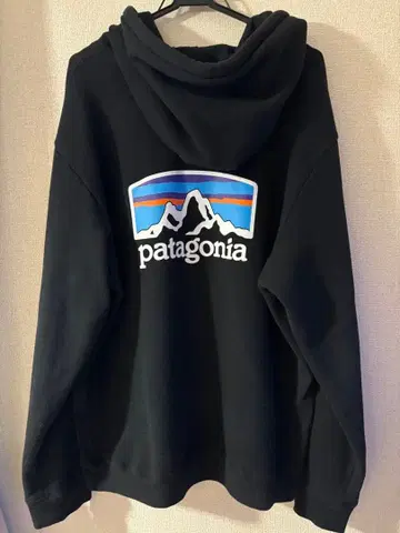 patagonia 블랙 후드 부착 후드티 XL
