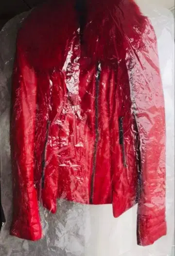 순양모 가죽 퍼 포함 빨간색 자켓 (겨울, 가을)