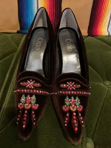 L 사이즈 펌프스 힐 벨벳