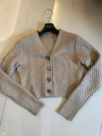 DAISY LIN 베이지 가디건 사이즈 40