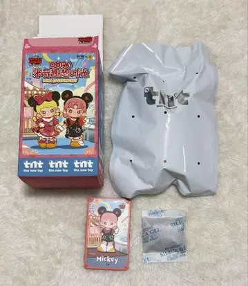 DORA LOVES Mickey 피규어 미키