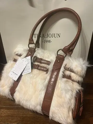 TINA:JOJUN 빈티지 스타일 인조 모피 핸드백 아이보리