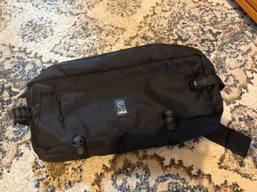 크롬 카데트 슬라이드 슬링백 CHROME 바디백 9L