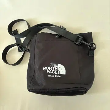 THE NORTH FACE 블랙 숄더백