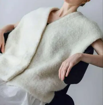 eLLa selectshop 보아 샤기 니트 베스트