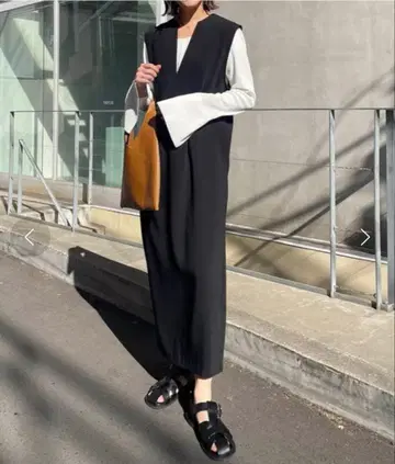 CAPRICIEUX LE'MAGE 허리턱 점프 스커트