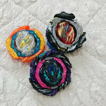 베이블레이드 / 로아 바하무트 사이클론 러그나로크 디바인 베리얼