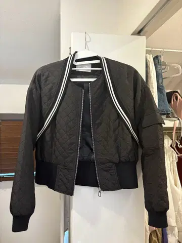 블랙 퀼팅 봄버 자켓