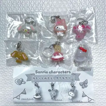 산리오 캐릭터즈 윳토 메지루시 액세서리 세미 컴프 가챠