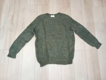 소리아 키드모헤어 스웨터