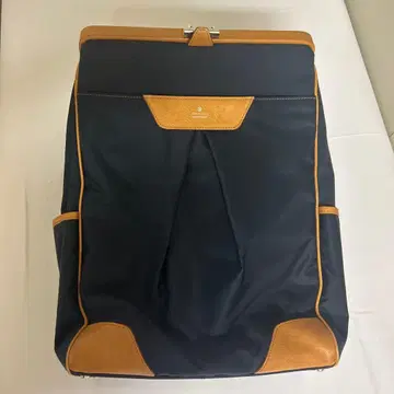 정가 48000엔 마스터피스 백팩 천연 가죽/나일론 네이비/