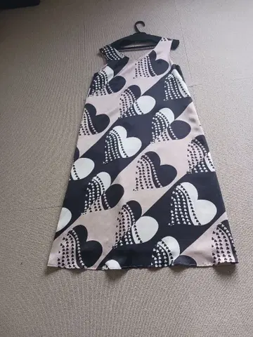 그레이스 콘티넨탈 하트 원피스