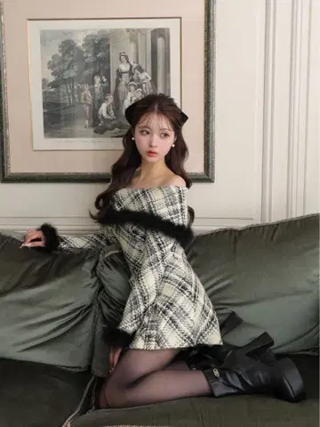 Off shoulder roving check mini onepiece