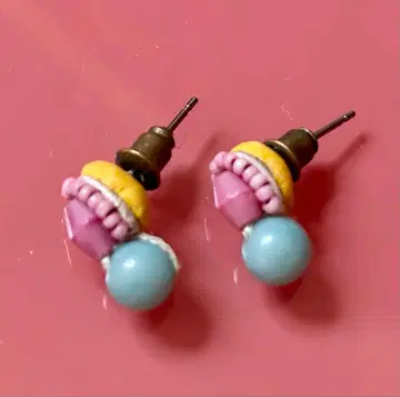 tamas 작은 귀걸이