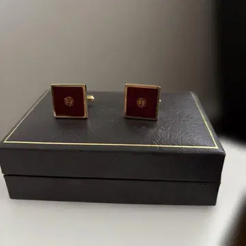 던힐 빨간색 스퀘어형 커프스 링크 케이스 포함